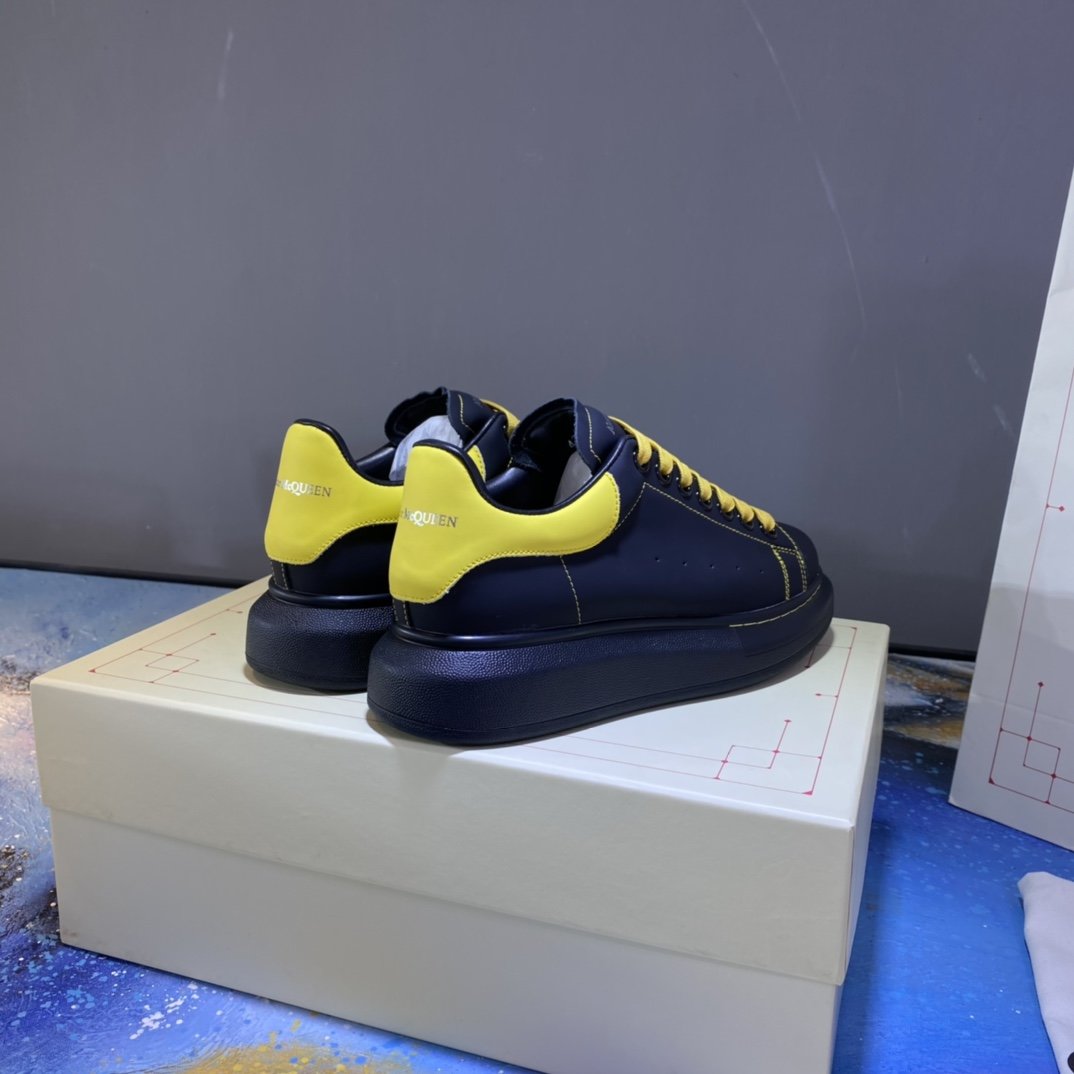 ALEXANDER MCQUEEN NERE E GIALLE