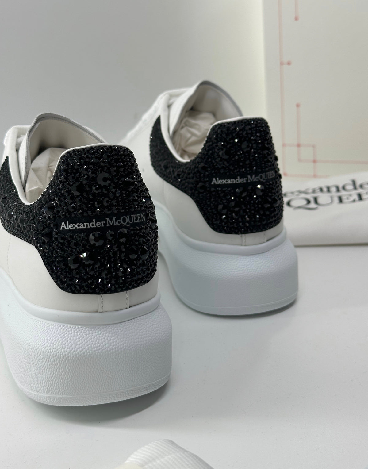 ALEXANDER MCQUEEN CON STRASS NERA