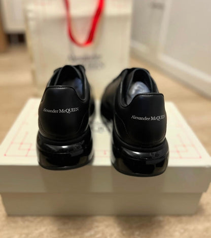 ALEXANDER MCQUEEN NERA SUOLA LUCIDA